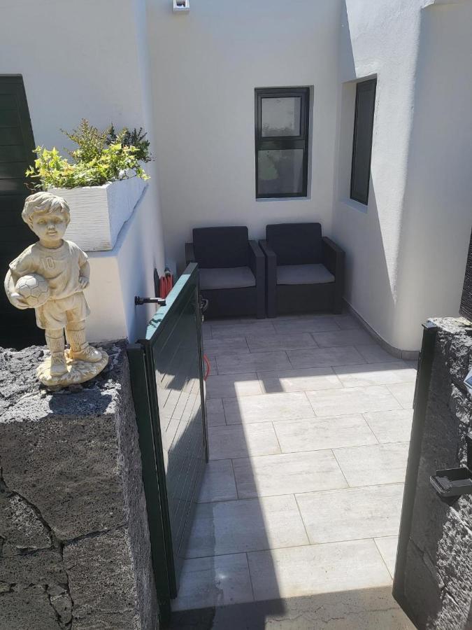 Luxury Casa Playa Roca Bord De Mer Costa Teguise Extérieur photo